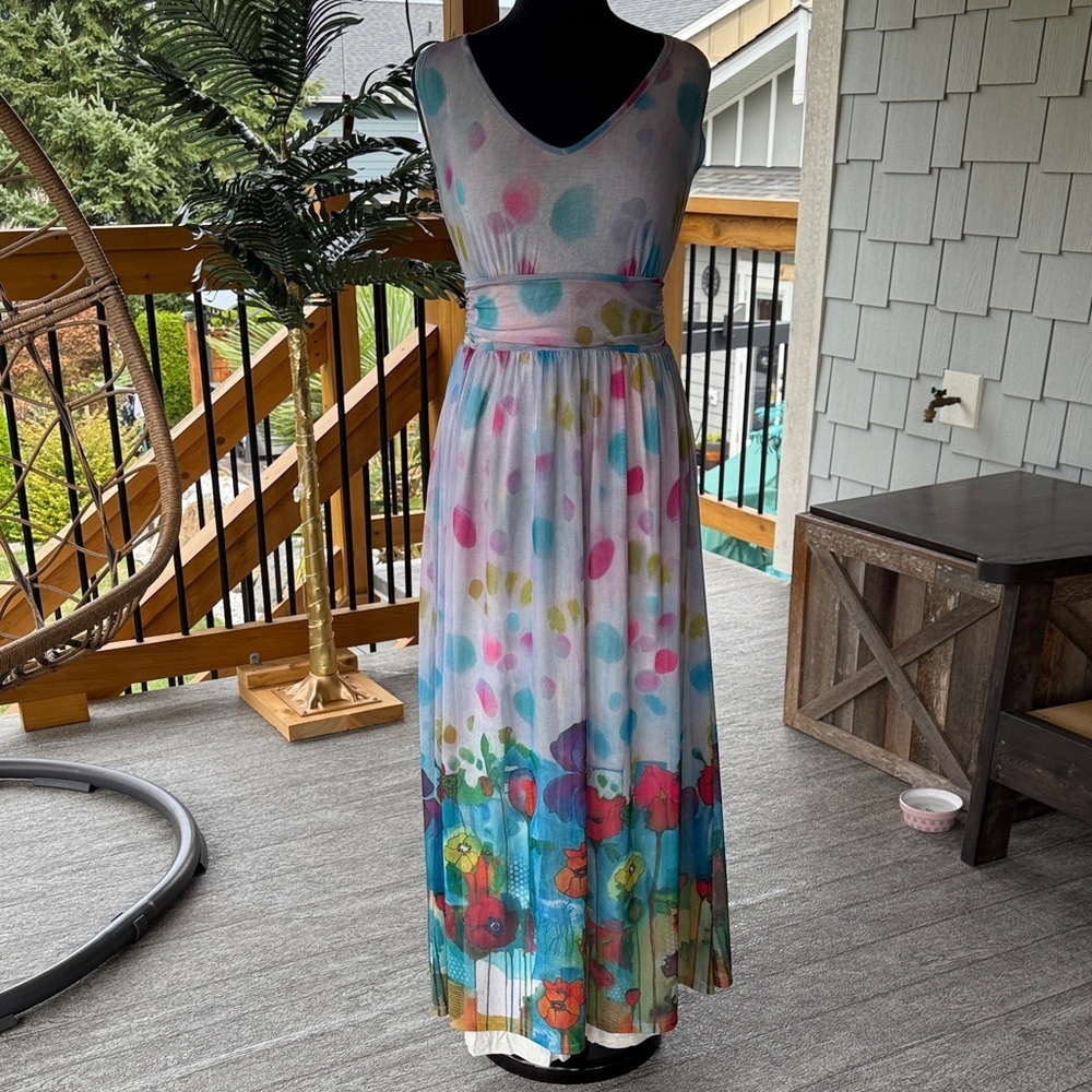 Simply Art by DOLCEZZA | Sleeveless Maxi Dress